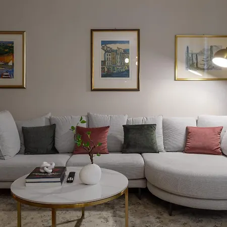 Housmart Lorenzo Costa 17 Apartman *
