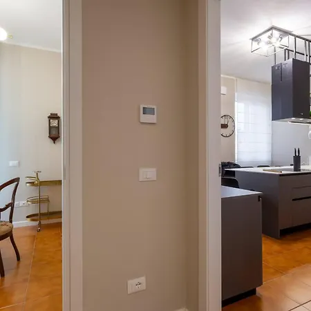 Apartment Housmart Lorenzo Costa 17 *