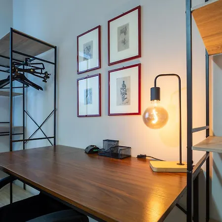 Housmart Lorenzo Costa 17 Daire *