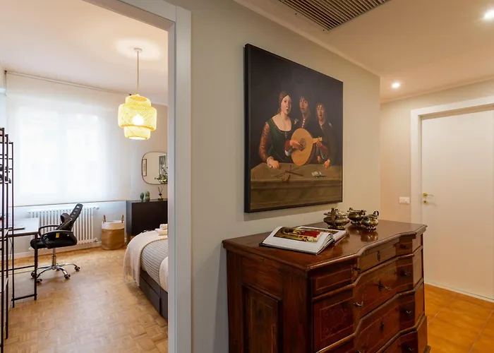 Housmart Lorenzo Costa 17 *