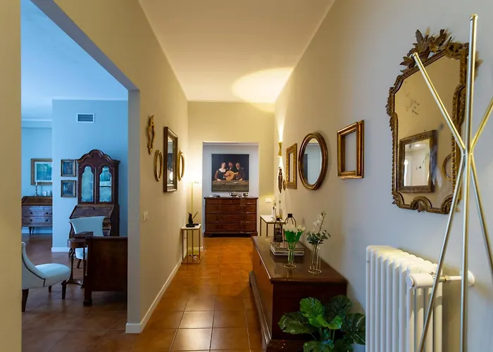 Housmart Lorenzo Costa 17 * Boloňa