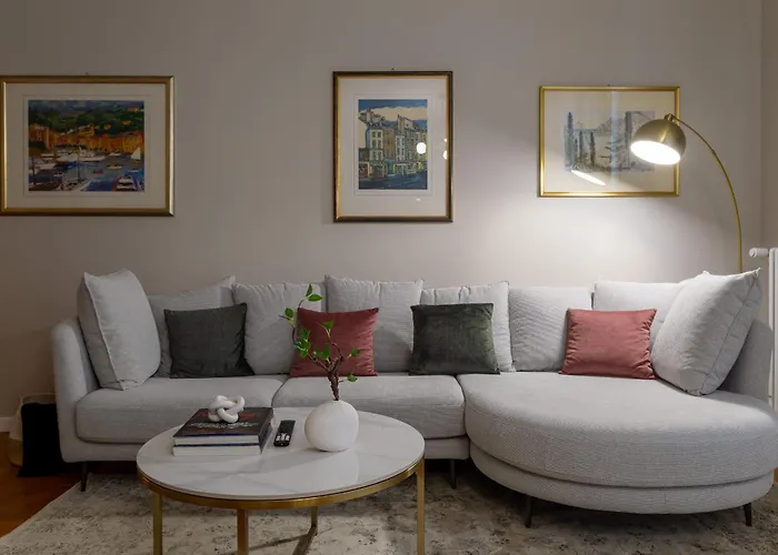 Housmart Lorenzo Costa 17 شقة *