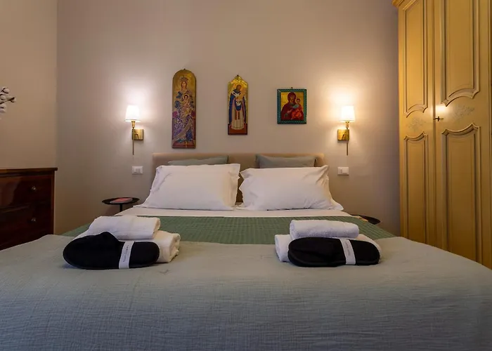 Housmart Lorenzo Costa 17 *