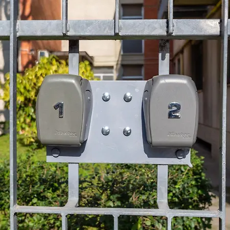 Housmart Lorenzo Costa 17