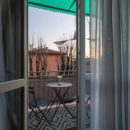 Apartament Housmart Lorenzo Costa 17